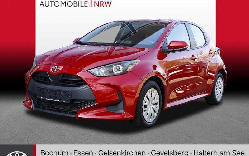 Rot Gebraucht 2021 Toyota Yaris Comfort Kleinwagen | 12.899 € (Fairer Preis) - Bild 1/4