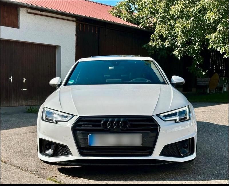 Weiß Gebraucht 2015 Audi A4 S-Line Limousine | 26.400 € - Bild 1/4