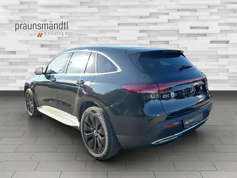 Gebraucht Mercedes EQC400 300 kW (408 PS) 2022 Schwarz SUV