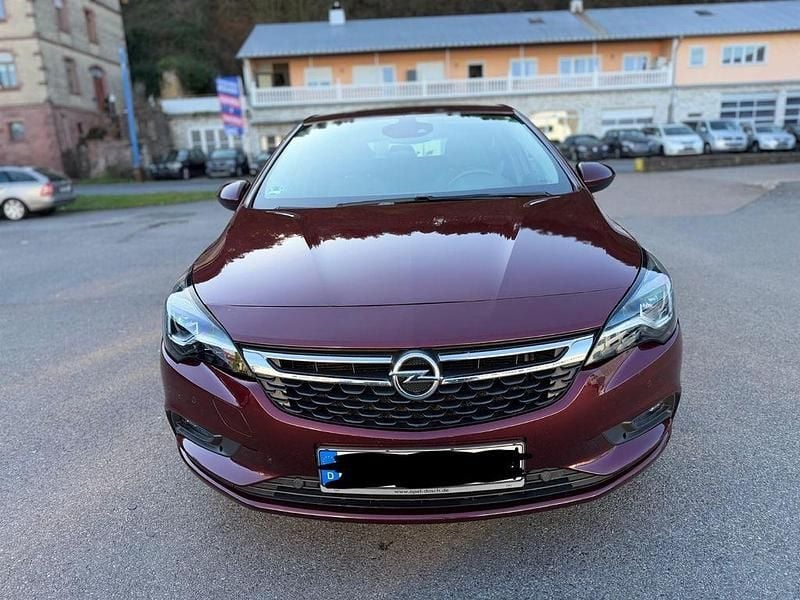 Gebraucht Opel Astra Dynamic 136 PS (100 kW) 2018 Limousine