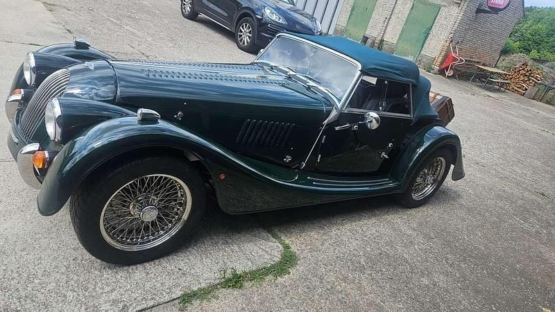 Grün Gebraucht 2004 Morgan Plus 8 Cabrio | 49.500 € - Bild 1/4