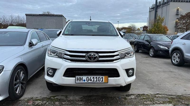 Weiß Gebraucht 2017 Toyota HiLux Executive Abholung | 20.499 € (Superpreis) - Bild 1/4
