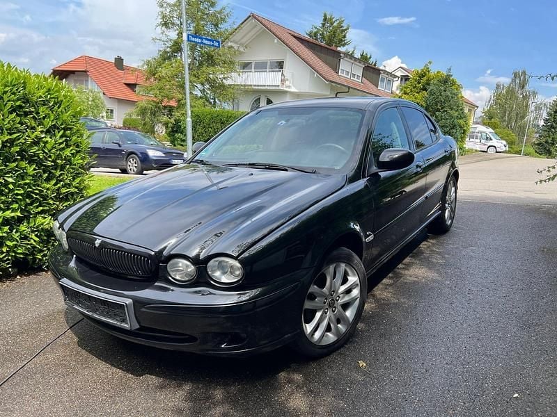 Schwarz Gebraucht 2009 Jaguar X-type Limousine | 1.500 € (Superpreis) - Bild 1/4