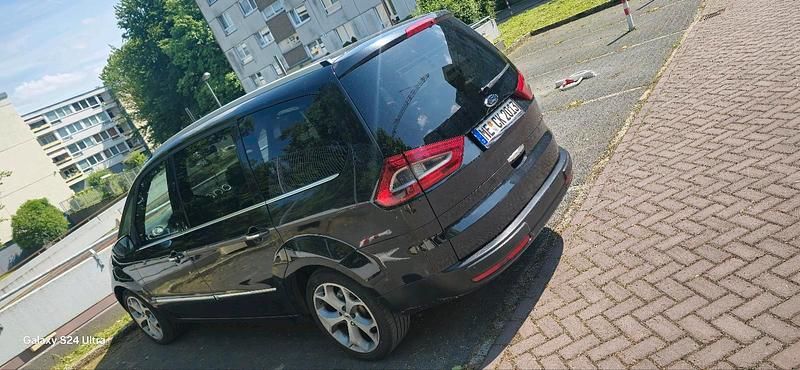 Schwarz Gebraucht 2011 Ford Galaxy Van / Kleinbus | 5.200 € (Guter Preis) - Bild 1/4