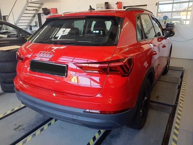 Gebraucht Audi Q3 Ambiente 150 PS (110 kW) 2020 Tangorot metallic SUV