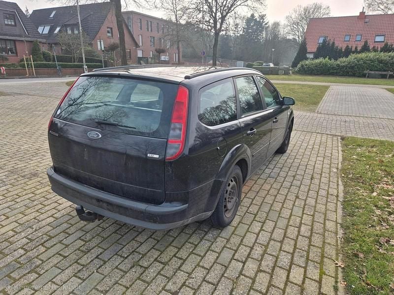 Gebraucht Ford Focus 105 PS (77 kW) 2007 Schwarz Kombi