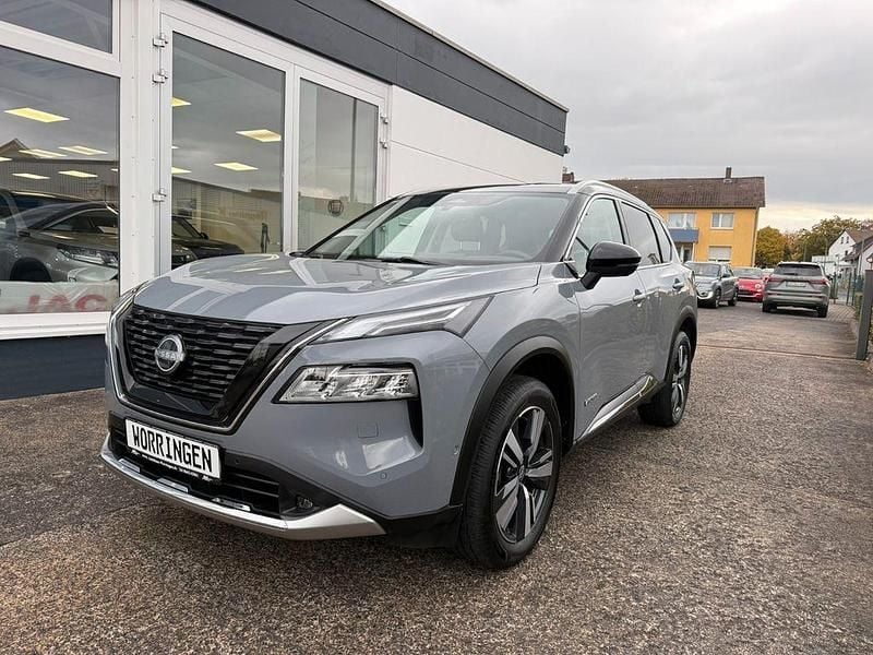Grau Gebraucht 2023 Nissan X-Trail Tekna SUV | 34.990 € (Guter Preis) - Bild 1/4