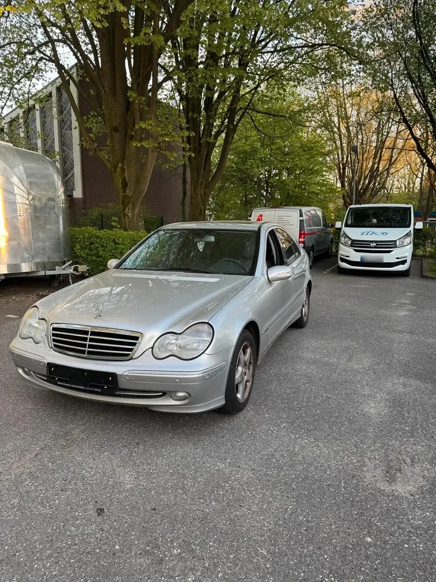 Gebraucht Mercedes C270 170 PS (125 kW) 2001 Silber Limousine