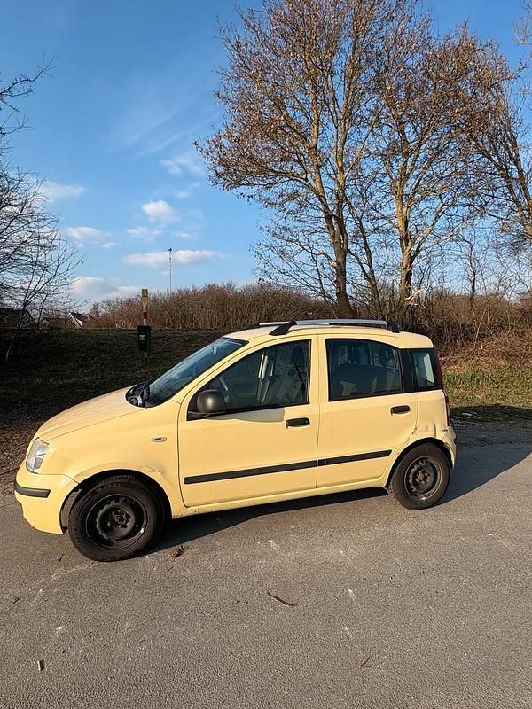 Gebraucht Fiat Panda 54 PS (39 kW) 2012 Gelb Kleinwagen