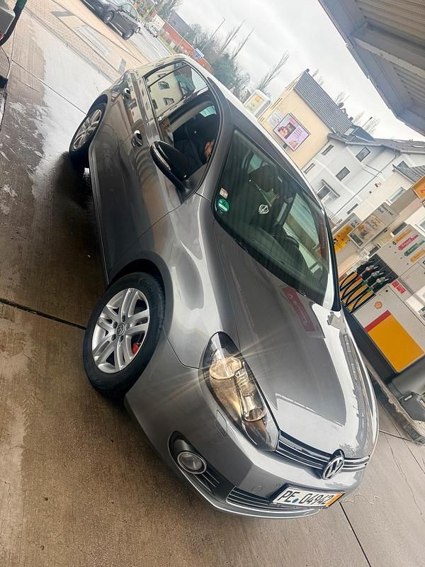 Gebraucht VW Golf VI 59 PS (43 kW) 2011 Silber Kleinwagen