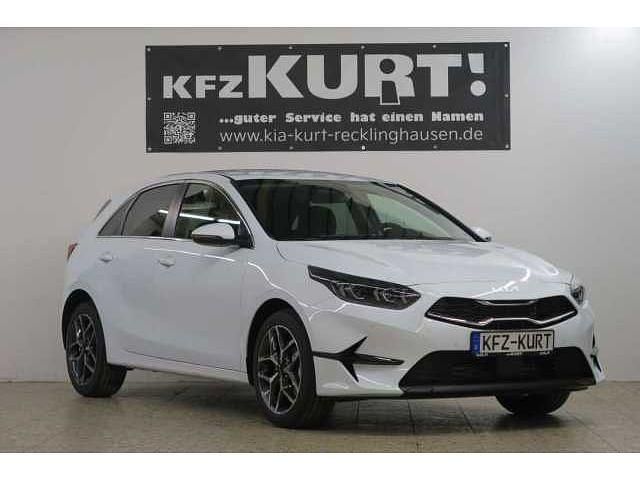 Neu Kia Ceed Style 140 PS (102 kW) 2025 Kleinwagen