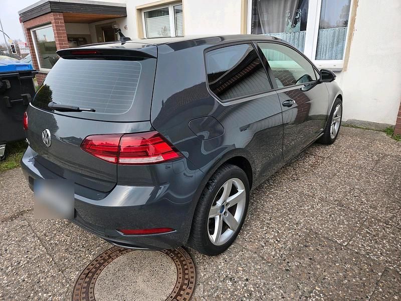 Gebraucht VW Golf VII 86 PS (63 kW) 2018 Limousine