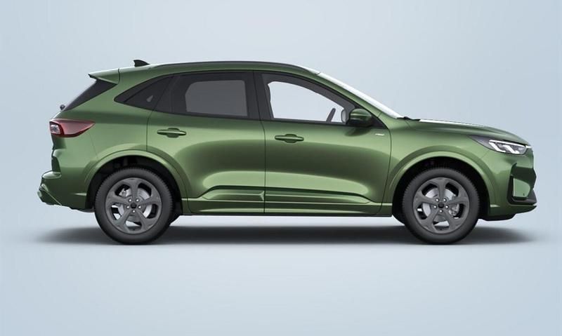 Neu Ford Kuga ST-Line 182 PS (133 kW) 2025 Bursting green metallic SUV