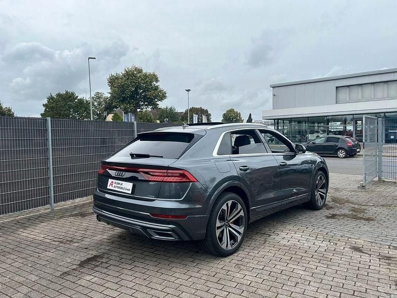 Gebraucht Audi Q8 Sport 340 PS (250 kW) 2022 Grau SUV