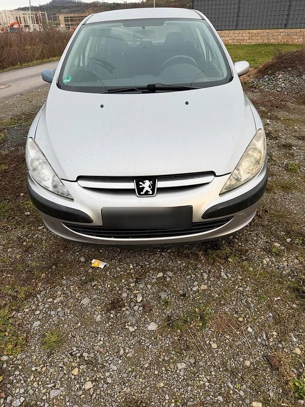 Gebraucht Peugeot 307 109 PS (80 kW) 2001 Silber Kleinwagen