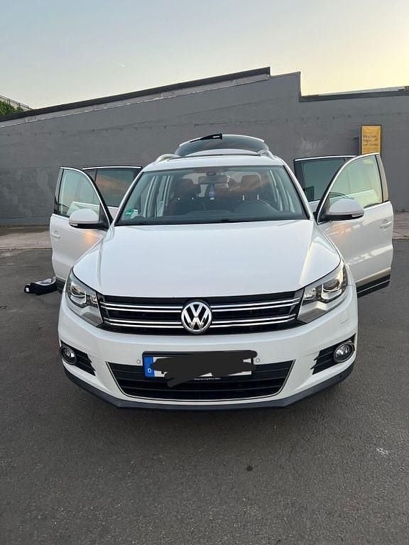 Weiß Gebraucht 2014 VW Tiguan Sportline SUV | 9.700 € (Superpreis) - Bild 1/4