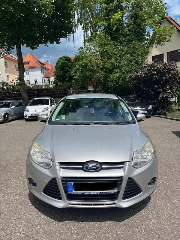 Gebraucht Ford Focus SYNC Edition 116 PS (85 kW) 2014 Silber Limousine