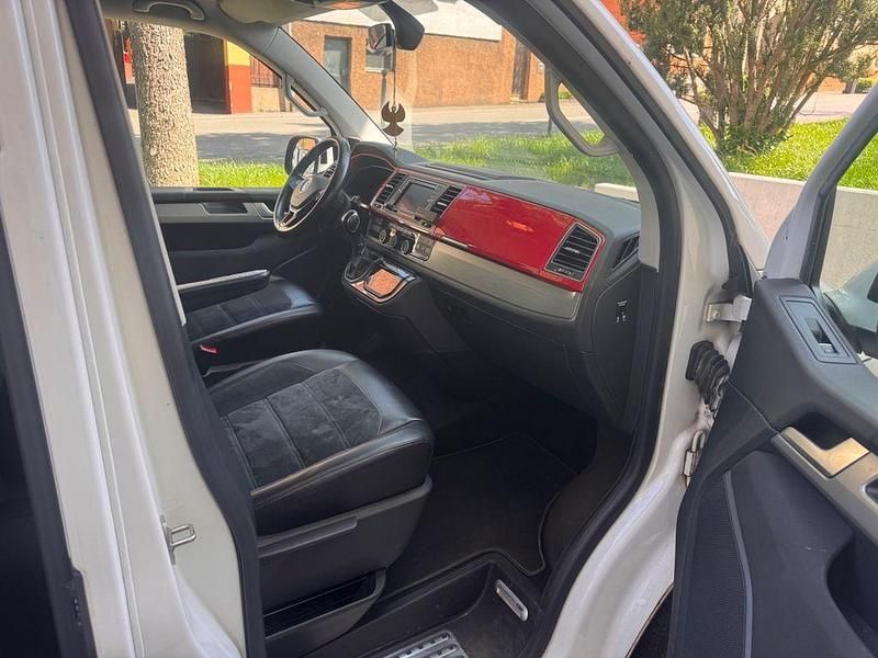 Używany VW T6 Generation Six 204 KM (150 kW) 2016 Czerwony Van