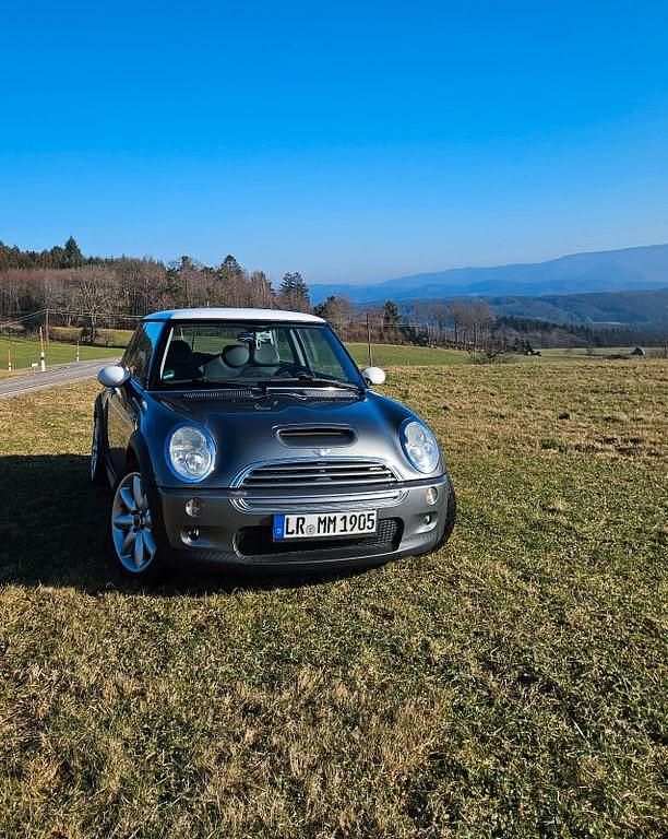 Grau Gebraucht 2004 Mini Cooper S Kleinwagen | 4.200 € (Fairer Preis) - Bild 1/4