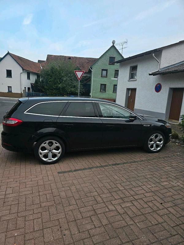 Schwarz Gebraucht 2014 Ford Mondeo Kombi | 6.200 € (Superpreis) - Bild 1/4