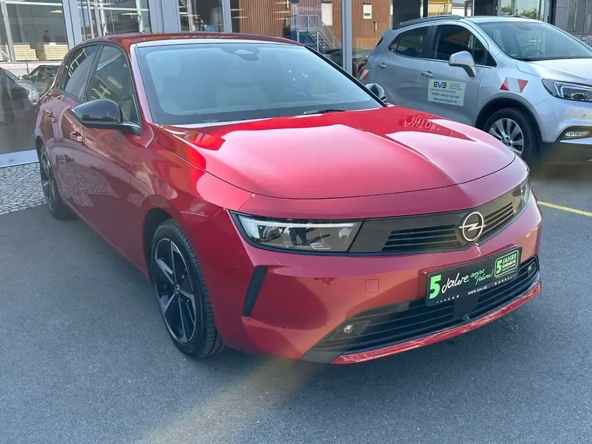 Gebraucht Opel Astra Elegance 131 PS (96 kW) 2023 Rot Kleinwagen