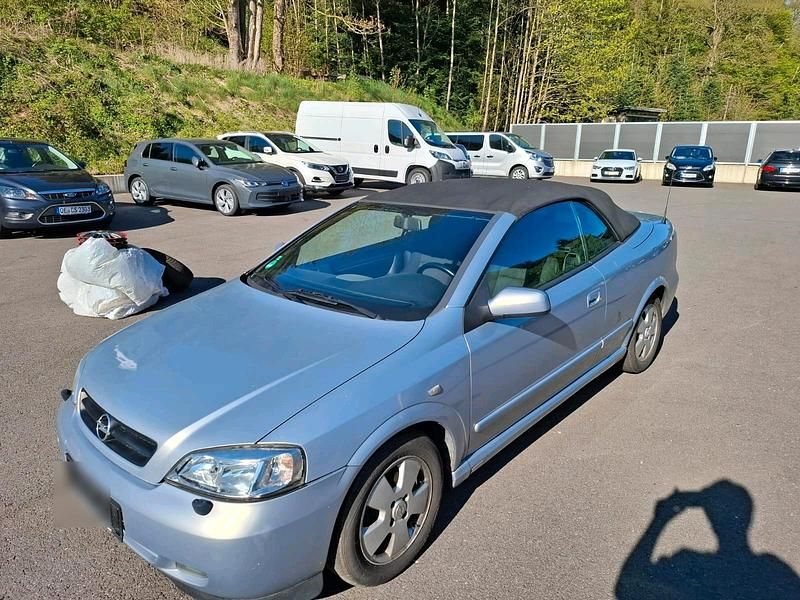 Silber Gebraucht 2001 Opel Astra Cabriolet Cabrio | 1.500 € - Bild 1/4
