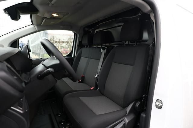 Uusi Citroën Jumpy 144 HP (105 kW) 2025 Valkoinen Tila-auto