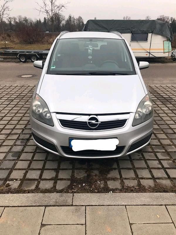 Gebraucht Opel Zafira 105 PS (77 kW) 2006 Silber Van / Kleinbus