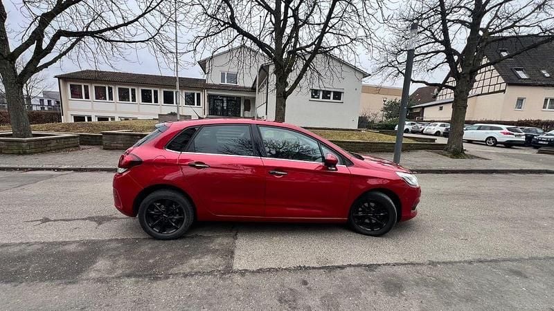 Gebraucht Citroën C4 PureTech 131 PS (96 kW) 2015 Rot Limousine