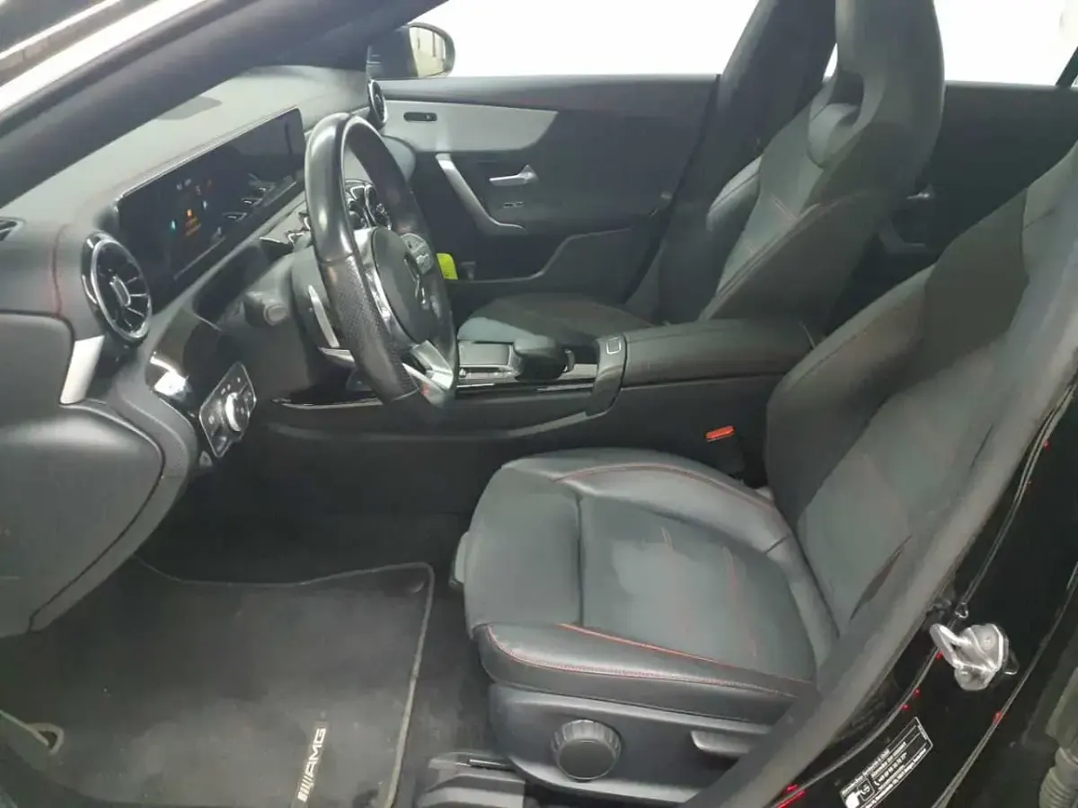 Gebraucht Mercedes CLA200 AMG line 163 PS (119 kW) 2022 Nachtschwarz Coupé
