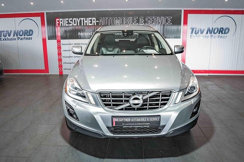 Gebraucht Volvo XC60 Basis 163 PS (119 kW) 2009 Silber SUV