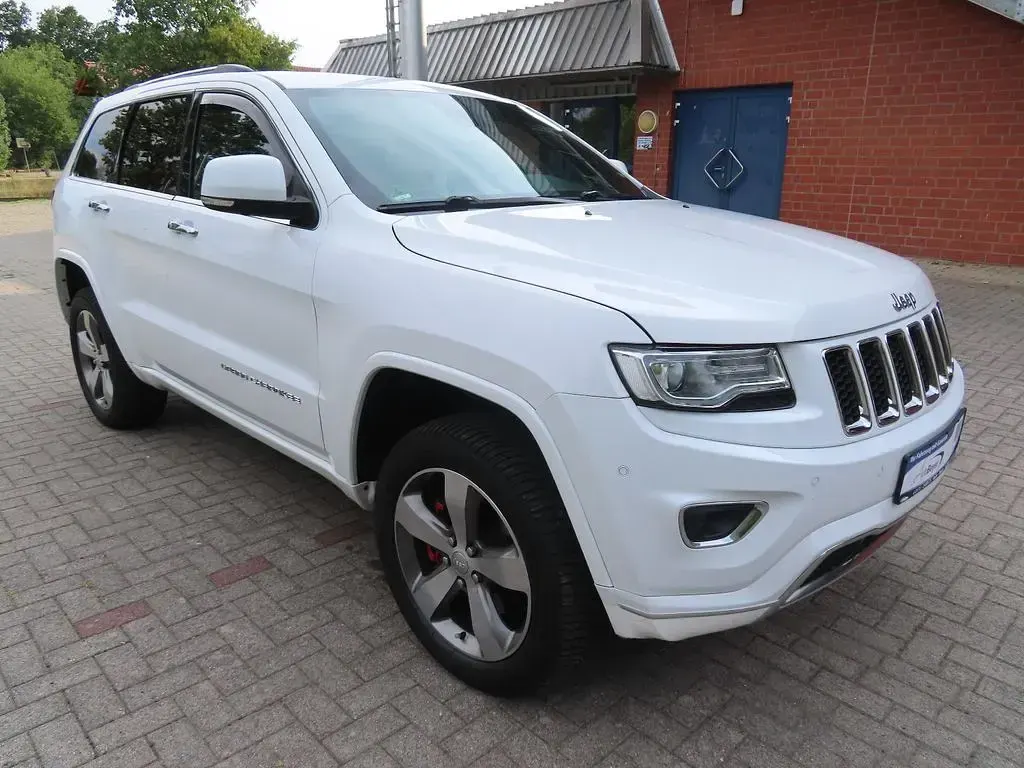 Gebraucht Jeep Grand Cherokee Overland 250 PS (183 kW) 2016 Weiß SUV