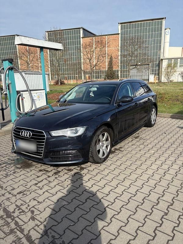 Gebraucht Audi A6 Ambiente 190 PS (139 kW) 2016 Blau Kombi