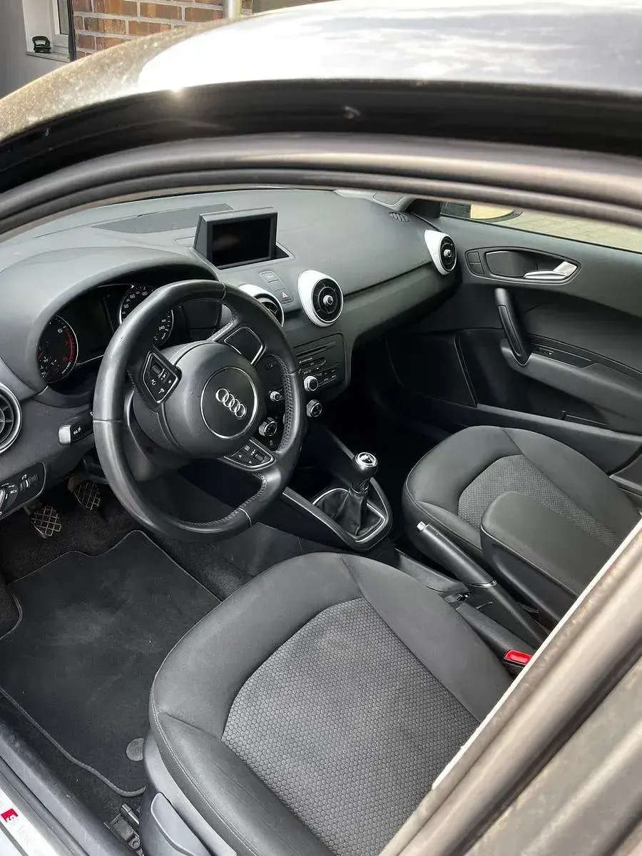 Gebraucht Audi A1 Sportback S-Line 86 PS (63 kW) 2014 Weiß Kleinwagen