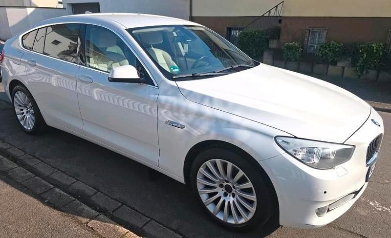 Gebraucht BMW 530 245 PS (180 kW) 2010 Weiß Limousine