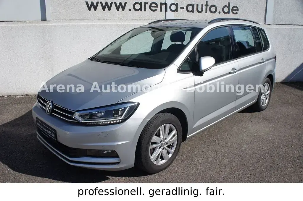 Gebraucht VW Touran 116 PS (85 kW) 2019 Reflexsilber metallic Van / Kleinbus