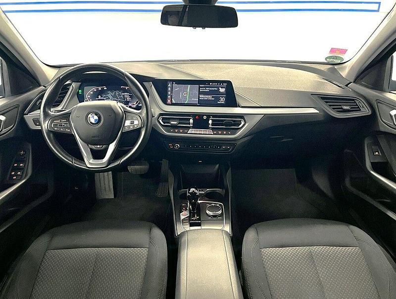 Gebraucht BMW 116 Advantage 109 PS (80 kW) 2022 Schwarz Kleinwagen