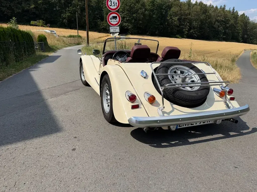 Gebraucht Morgan Plus 8 156 PS (114 kW) 1981 Weiß Cabrio