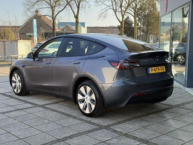 Gebraucht Tesla Model Y 258 kW (351 PS) 2022 Grau SUV