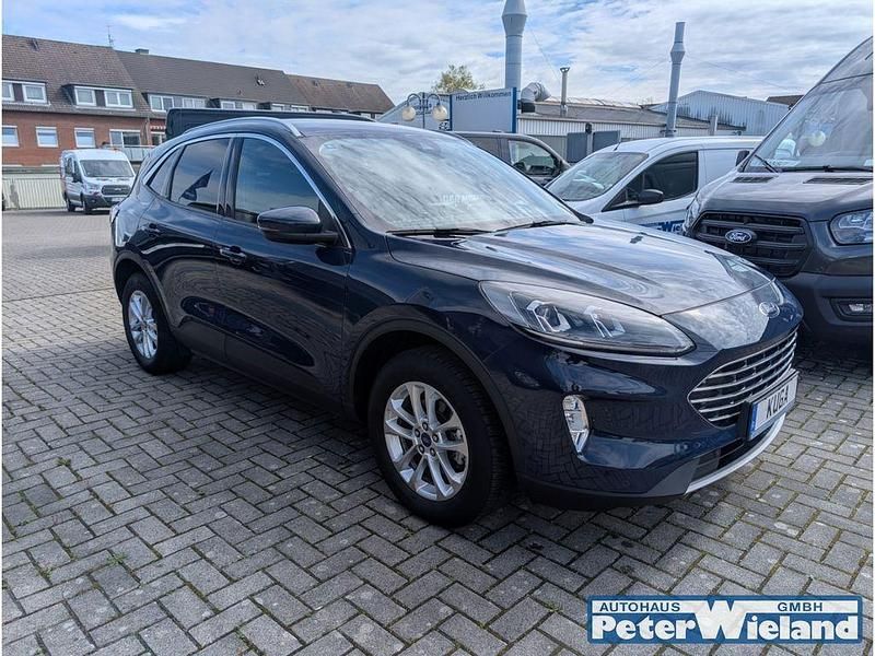 Używany Ford Kuga Titanium 224 KM (164 kW) 2022 Niebieski SUV
