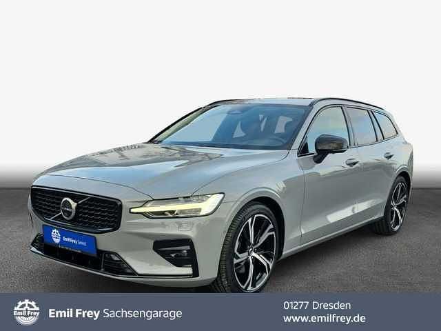 Gebraucht Volvo V60 145 PS (106 kW) 2025 Kombi