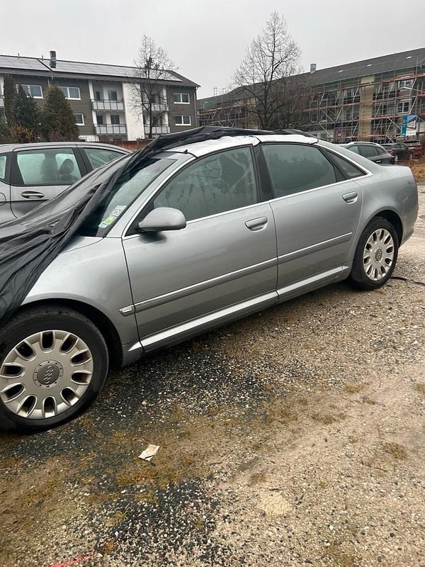 Gebraucht Audi A8 233 PS (171 kW) 2025 Grau Limousine