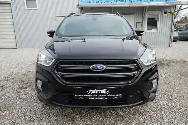 Gebraucht Ford Kuga ST-Line 150 PS (110 kW) 2018 Iridium schwarz metallic SUV