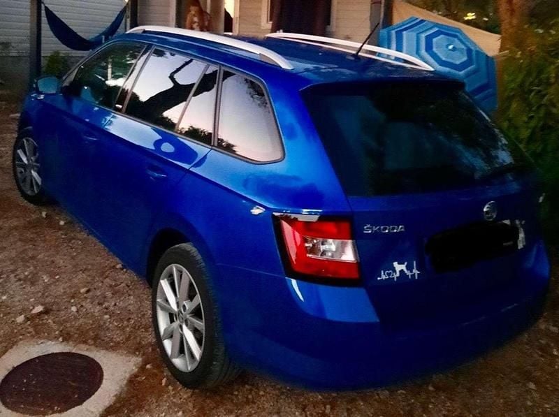 Blau Gebraucht 2016 Skoda Fabia Joy Kleinwagen | 7.700 € (Guter Preis) - Bild 1/4