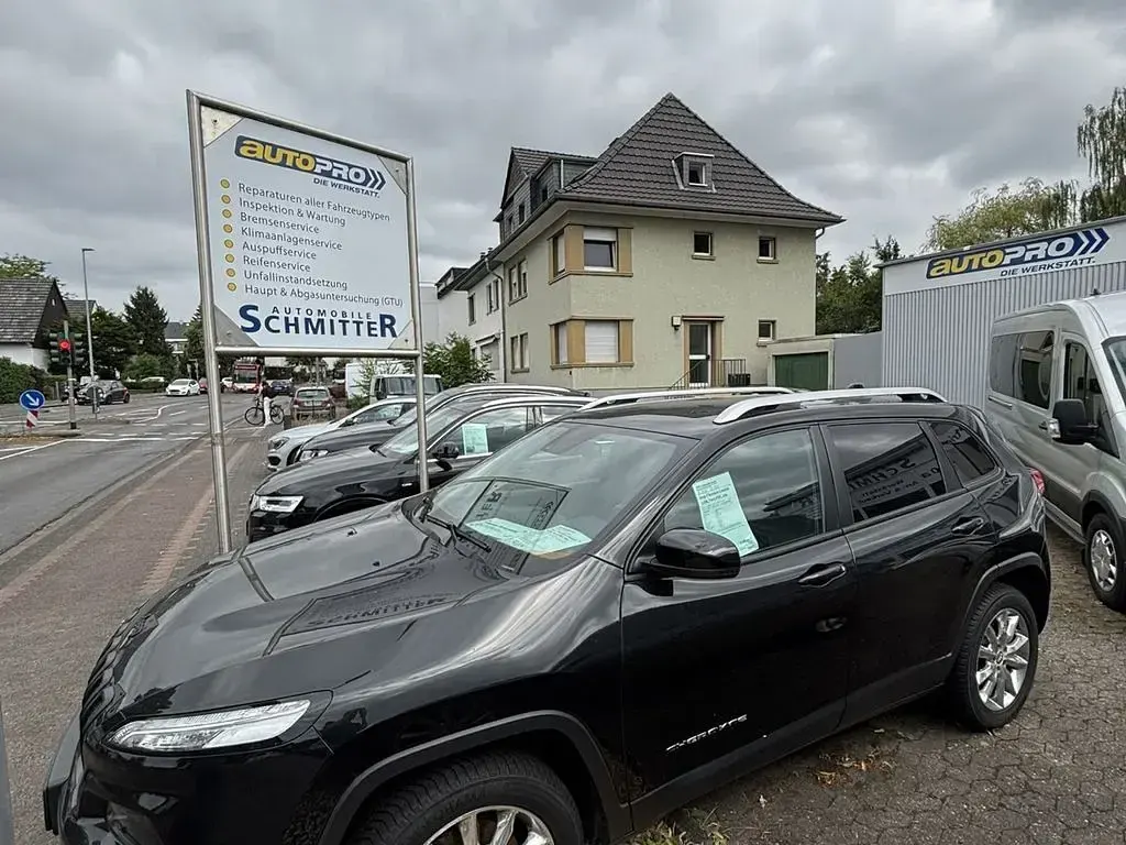 Gebraucht Jeep Cherokee Limited 200 PS (147 kW) 2015 Brilliant black SUV