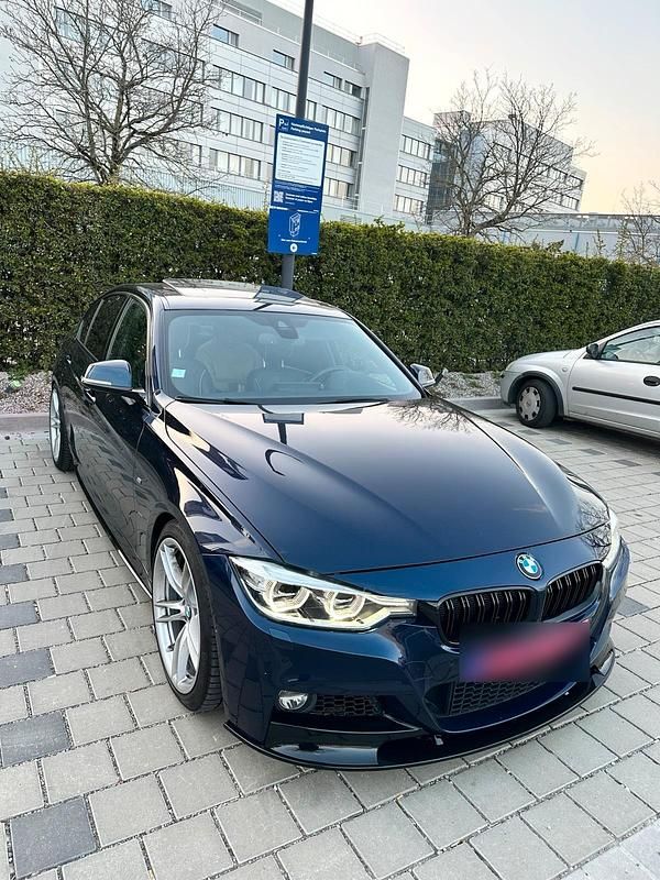 Gebraucht BMW 335 Shadowline 313 PS (230 kW) 2017 Blau Limousine