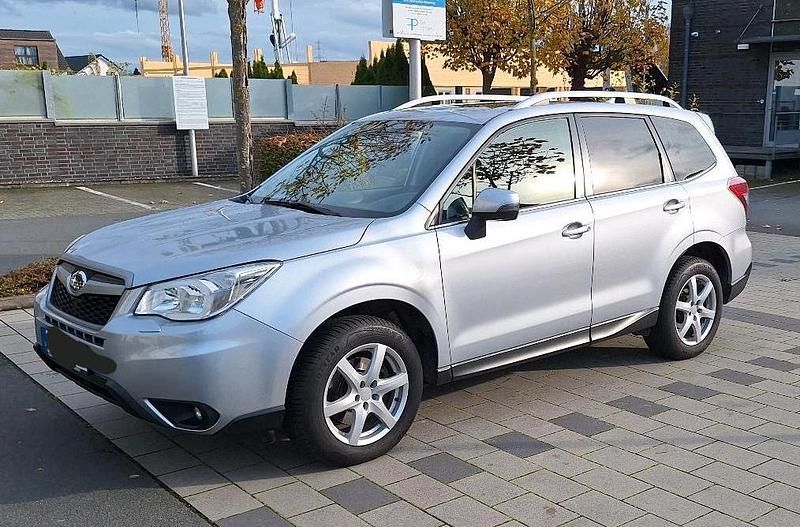 Silber Gebraucht 2015 Subaru Forester SUV | 9.200 € (Guter Preis) - Bild 1/4