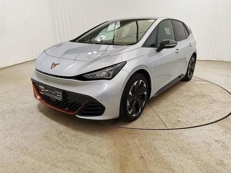 Gebraucht Cupra Born 169 kW (231 PS) 2023 Geysirsilber Kleinwagen