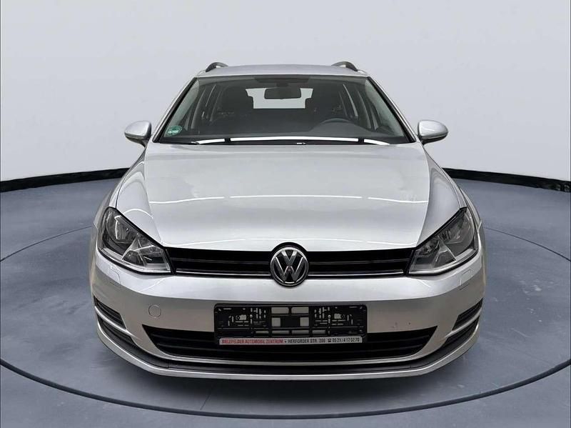 Second-hand VW Golf VII Trendline 110 CP (80 kW) 2016 Argintiu Break