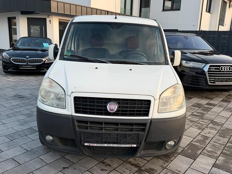 Gebraucht Fiat Doblò 75 PS (55 kW) 2010 Weiß Van / Kleinbus